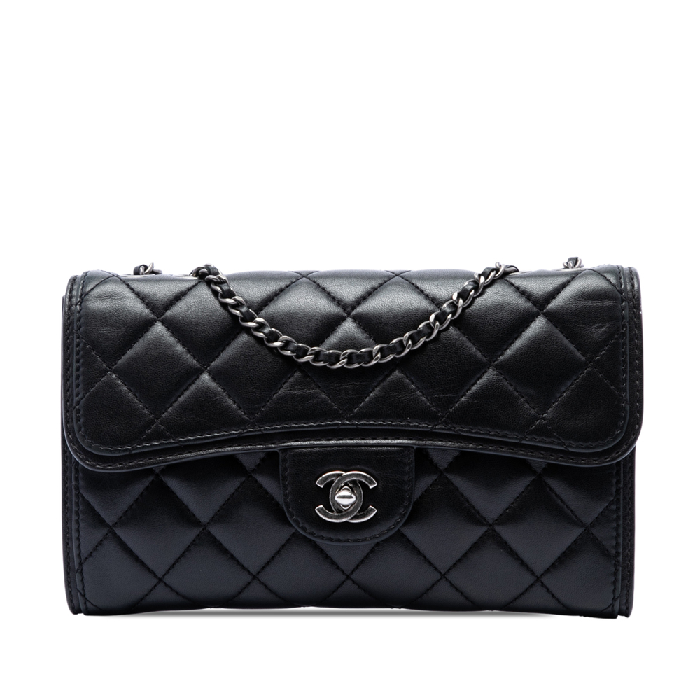 Pre-Loved Chanel Small Quilted Lambskin Citizen Zip Flap